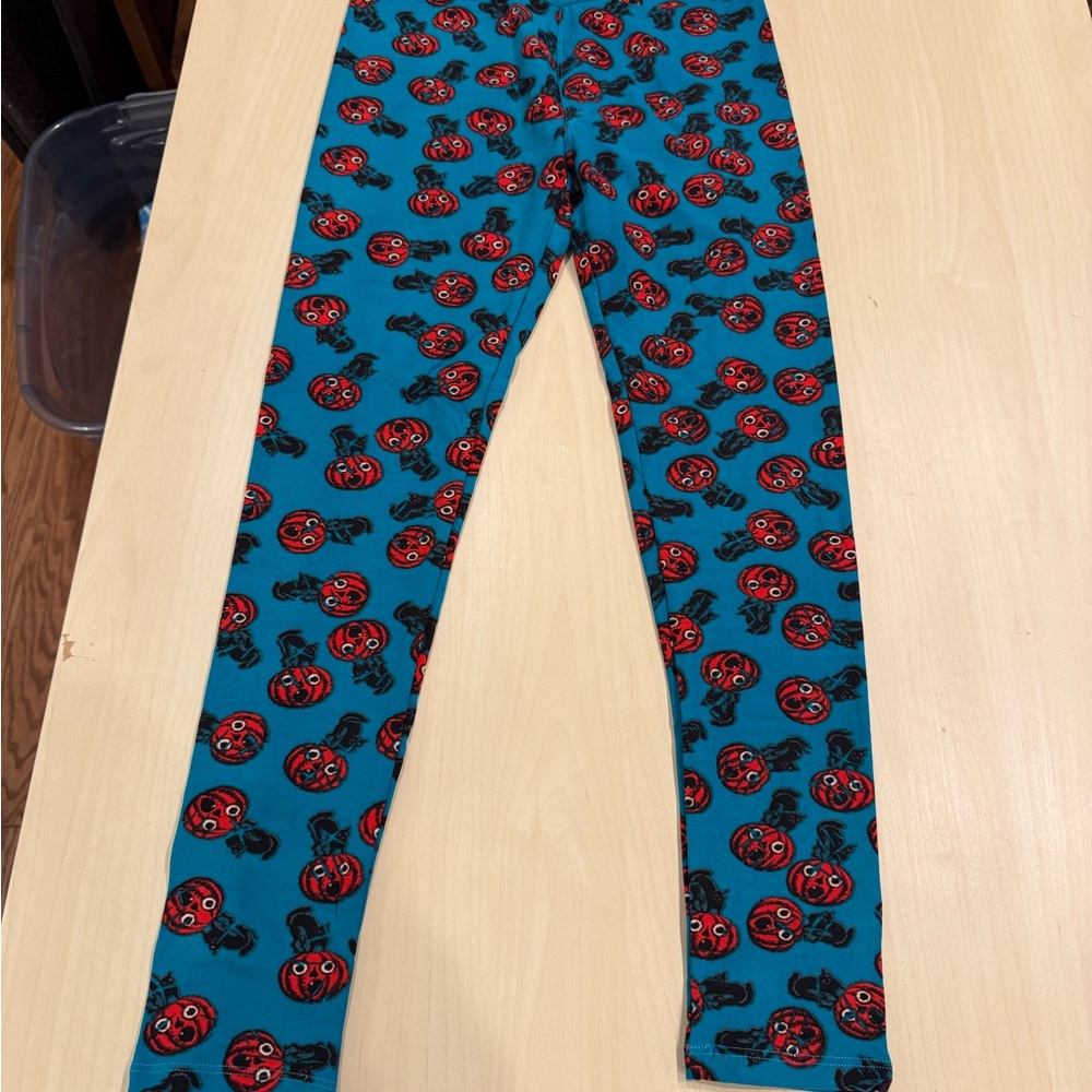 LuLaRoe Blue Leggings with Red Pumpkin Print